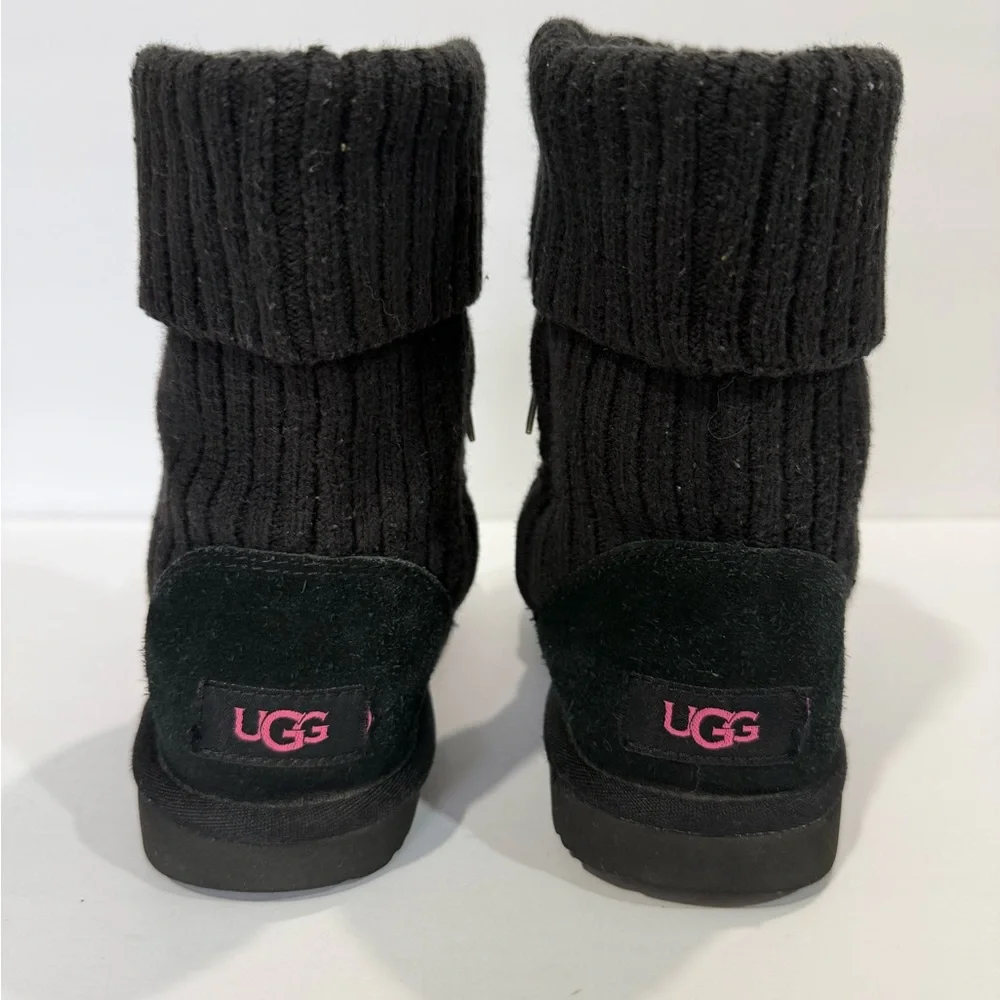 UGG CARDY KNIT BOOTS FOR BIG GIRL SIZE 4